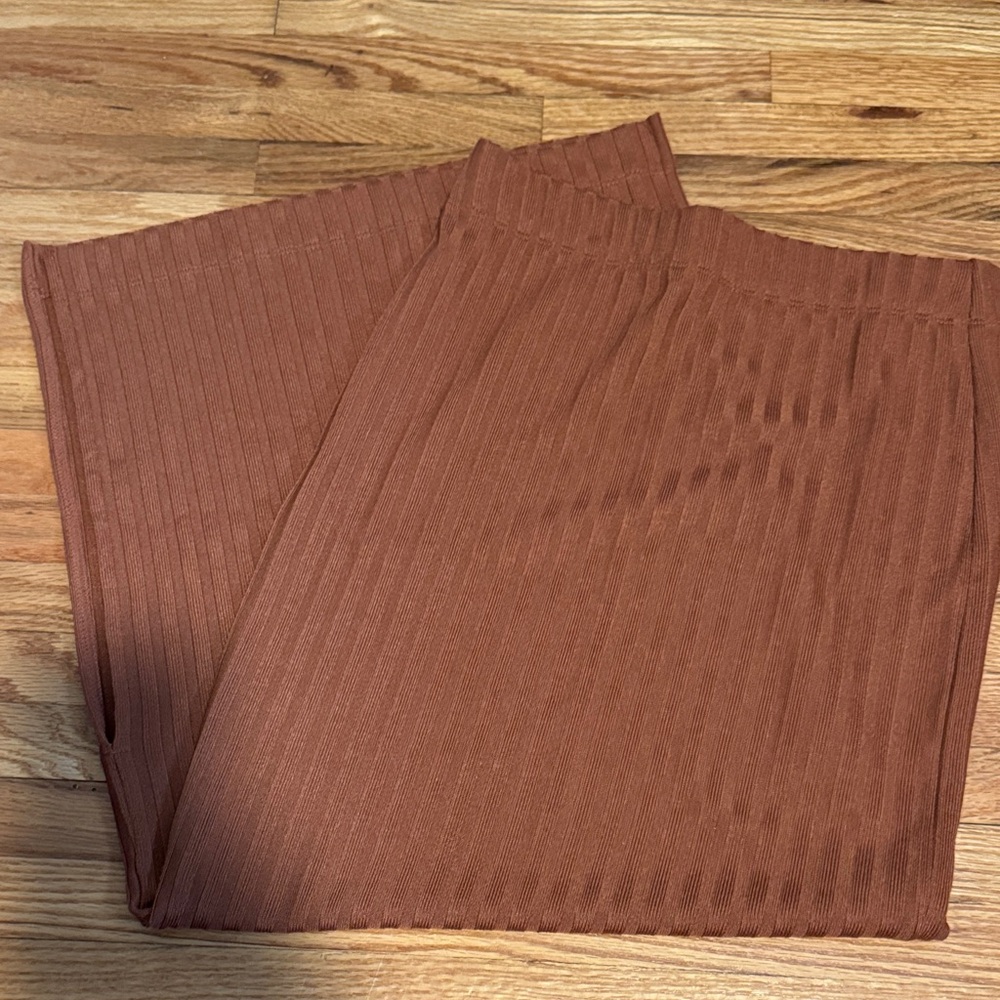 Brown Ribbed Pencil Skirt